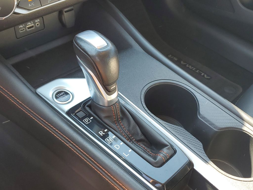 2022 Nissan Altima 2.5 SR photo 24