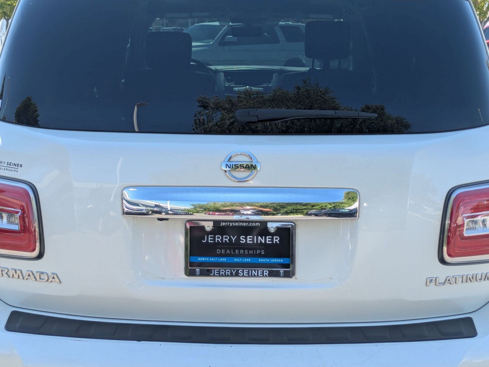 2018 Nissan Armada Platinum photo 12