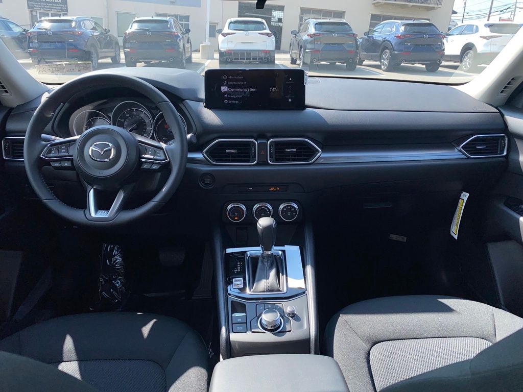 2024 Mazda CX-5 2.5 S Preferred photo 12