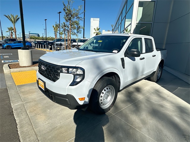 2025 Ford Maverick XL photo 3