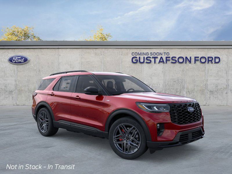 2025 Ford Explorer ST-Line photo 8
