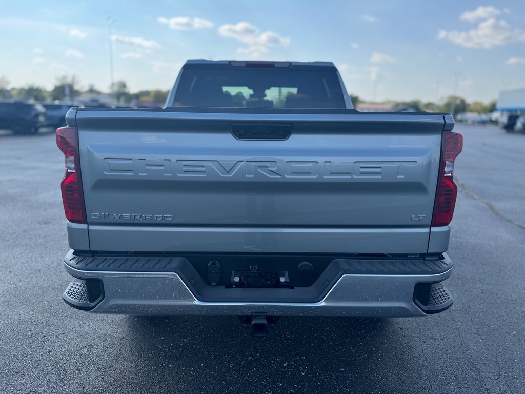 2026 Chevrolet Silverado 1500 LT photo 4