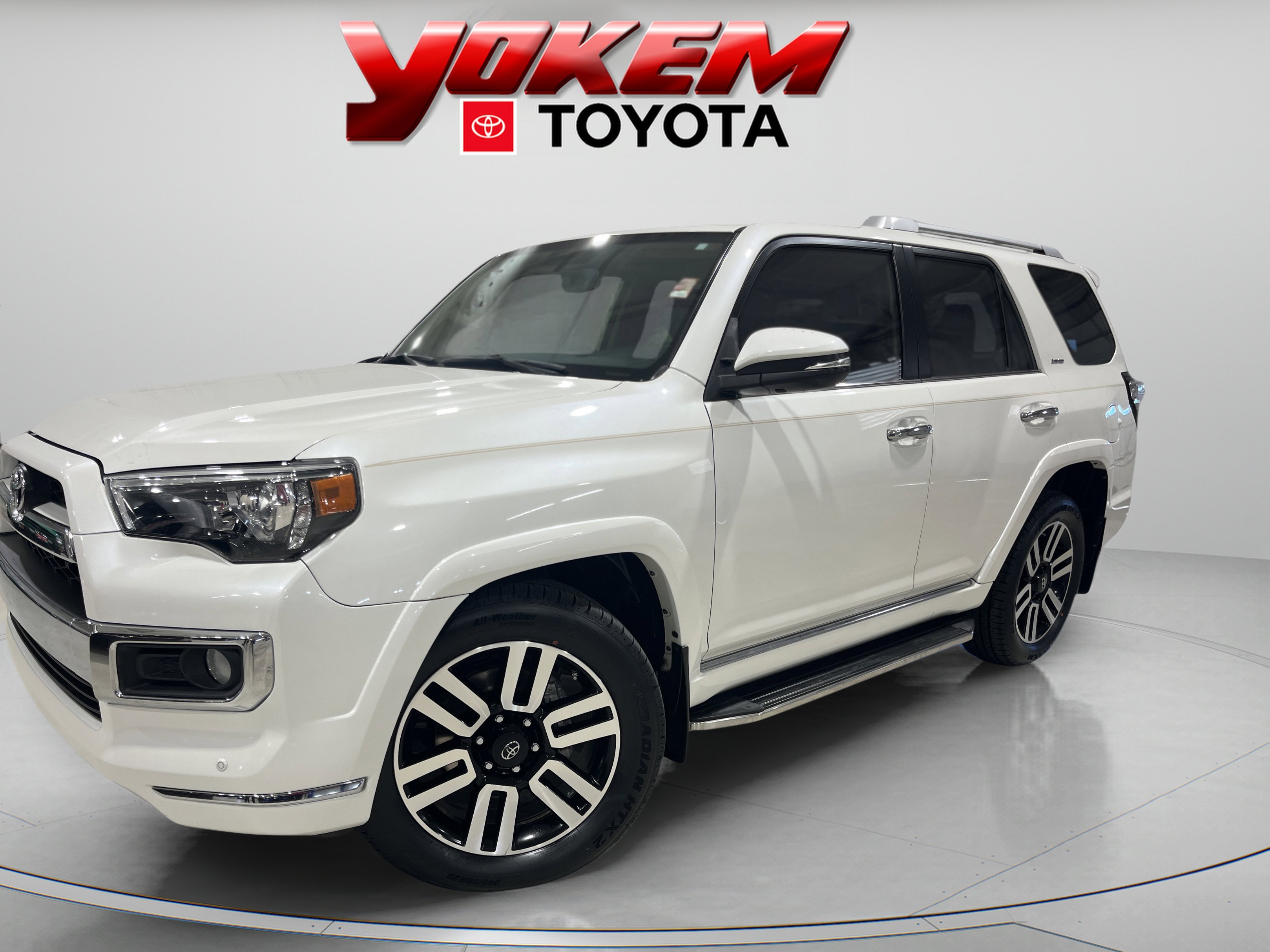 2018 Toyota 4Runner Limited's photo