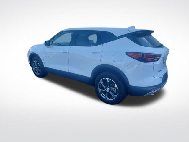 2025 Chevrolet Blazer 2LT photo 3