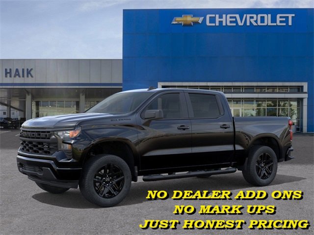 2026 Chevrolet Silverado Custom photo 2