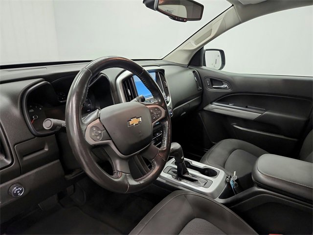 2017 Chevrolet Colorado LT photo 19