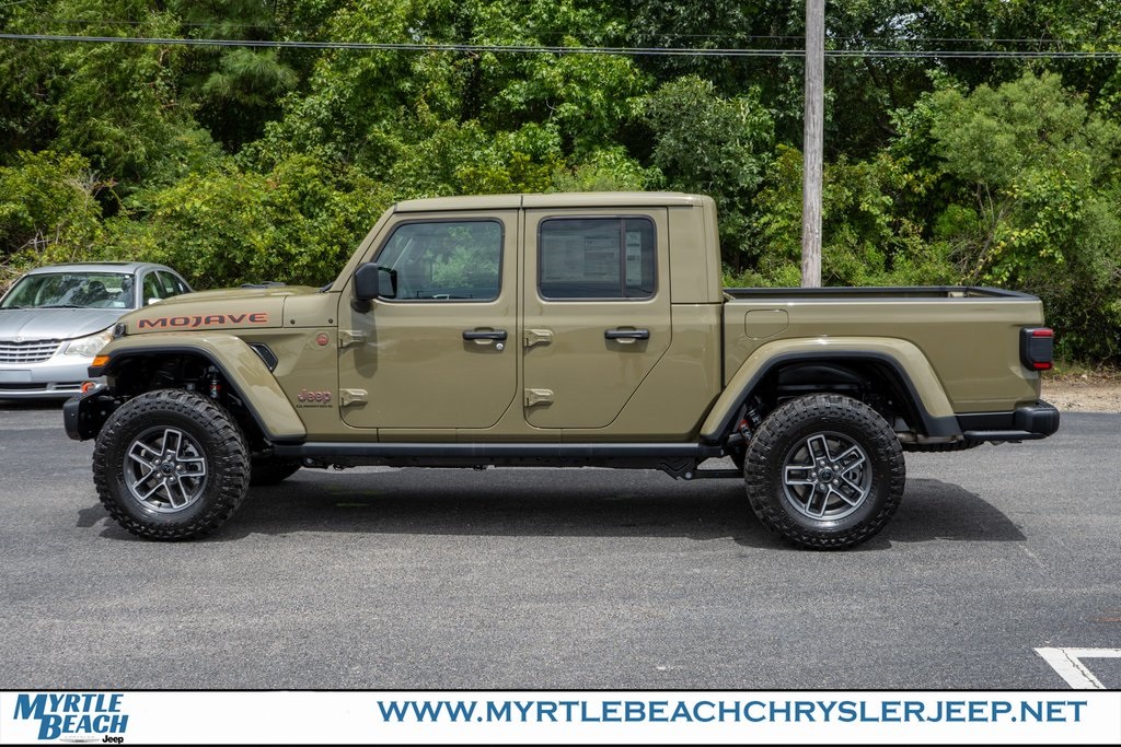 2025 Jeep Gladiator Mojave photo 3