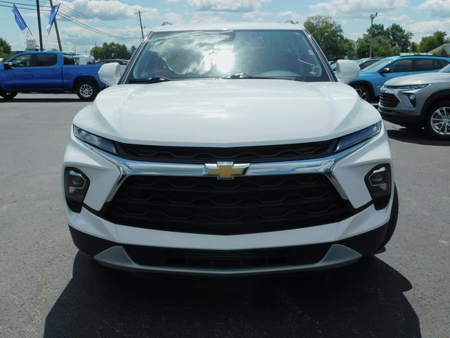 2023 Chevrolet Blazer 2LT photo 2