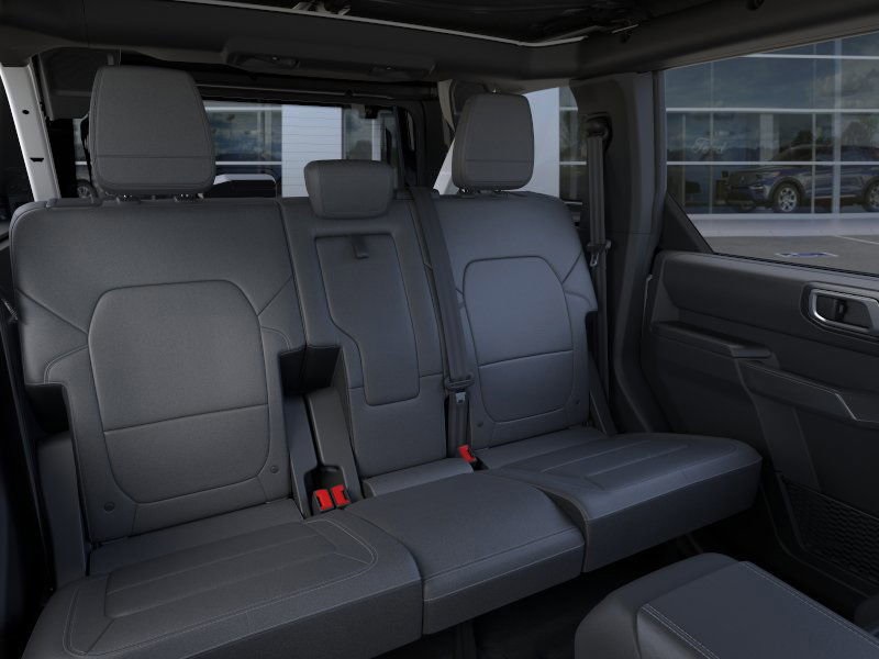 2025 Ford Bronco Outer Banks photo 10