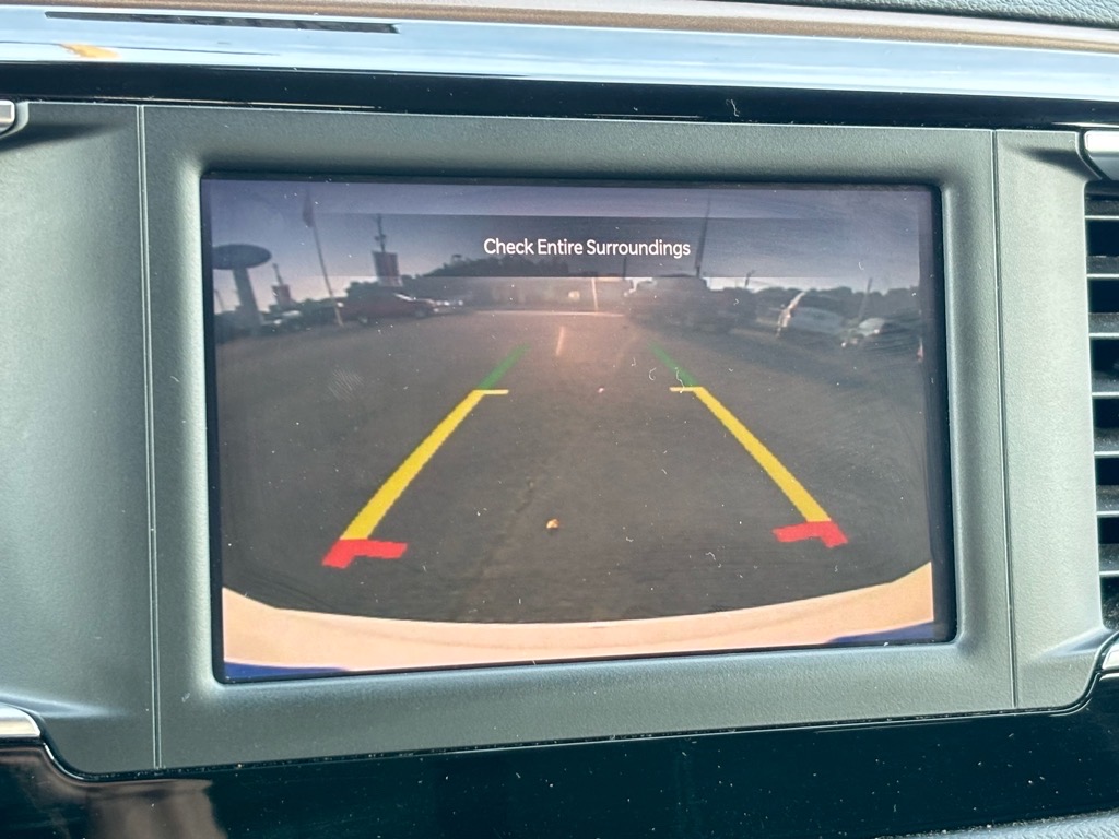2023 Chrysler Voyager LX photo 16