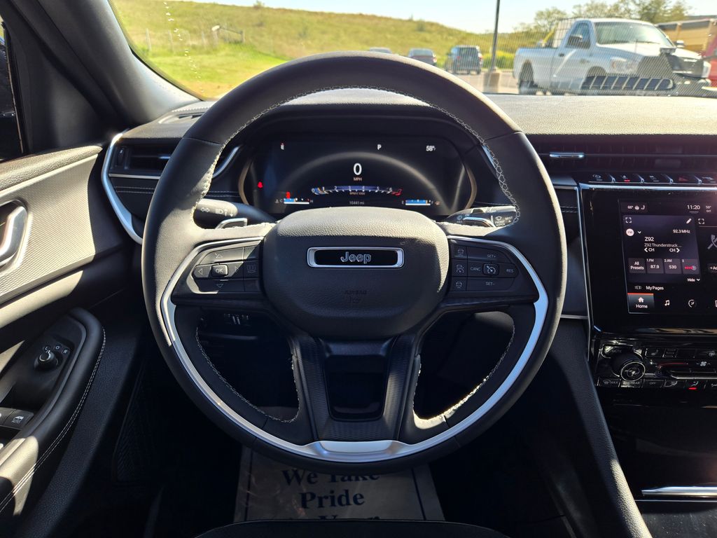 2023 Jeep Grand Cherokee Altitude X photo 16