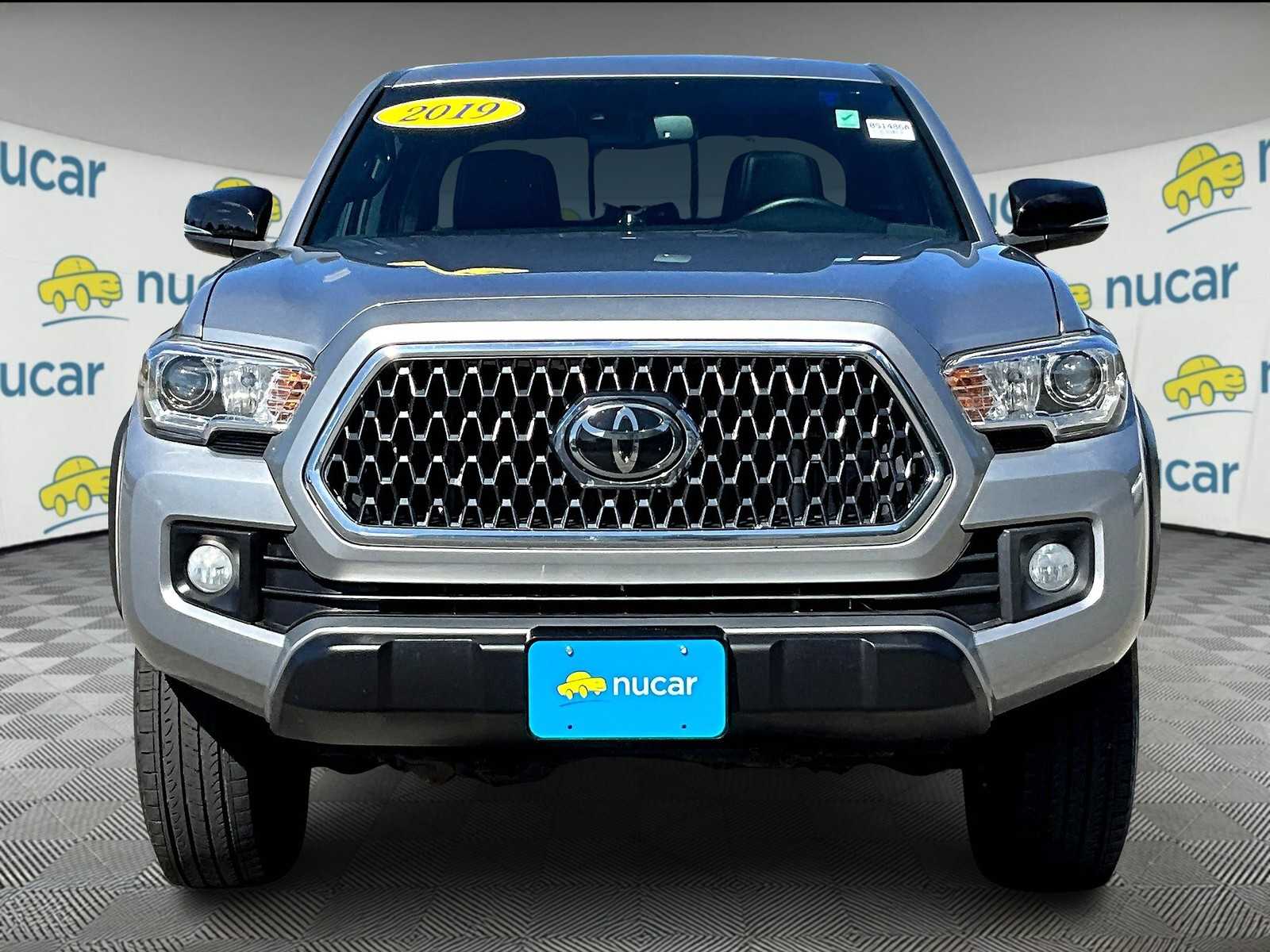 2019 Toyota Tacoma TRD photo 2