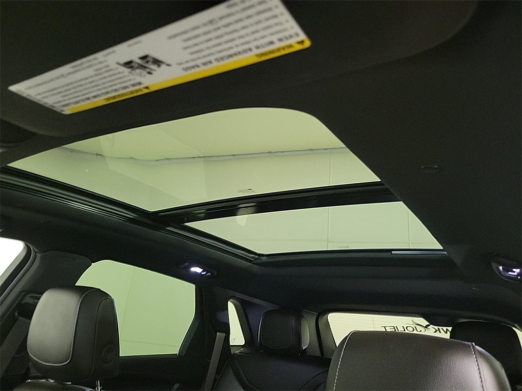 2025 CADILLAC XT5 - Image 12