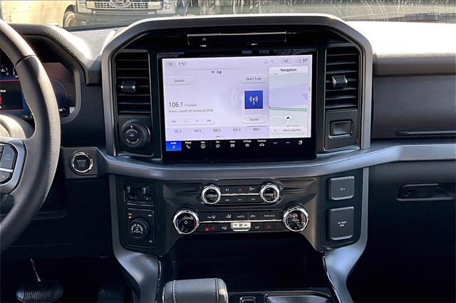 2025 Ford F-150 XLT photo 7