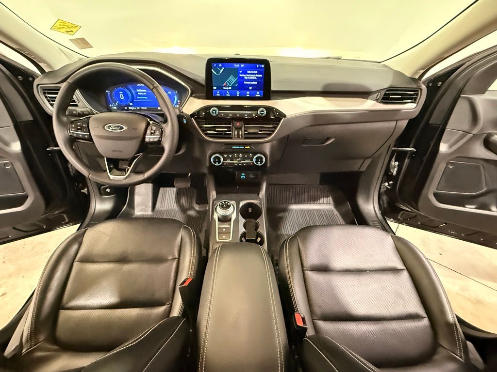 2022 Ford Escape Hybrid SEL photo 18