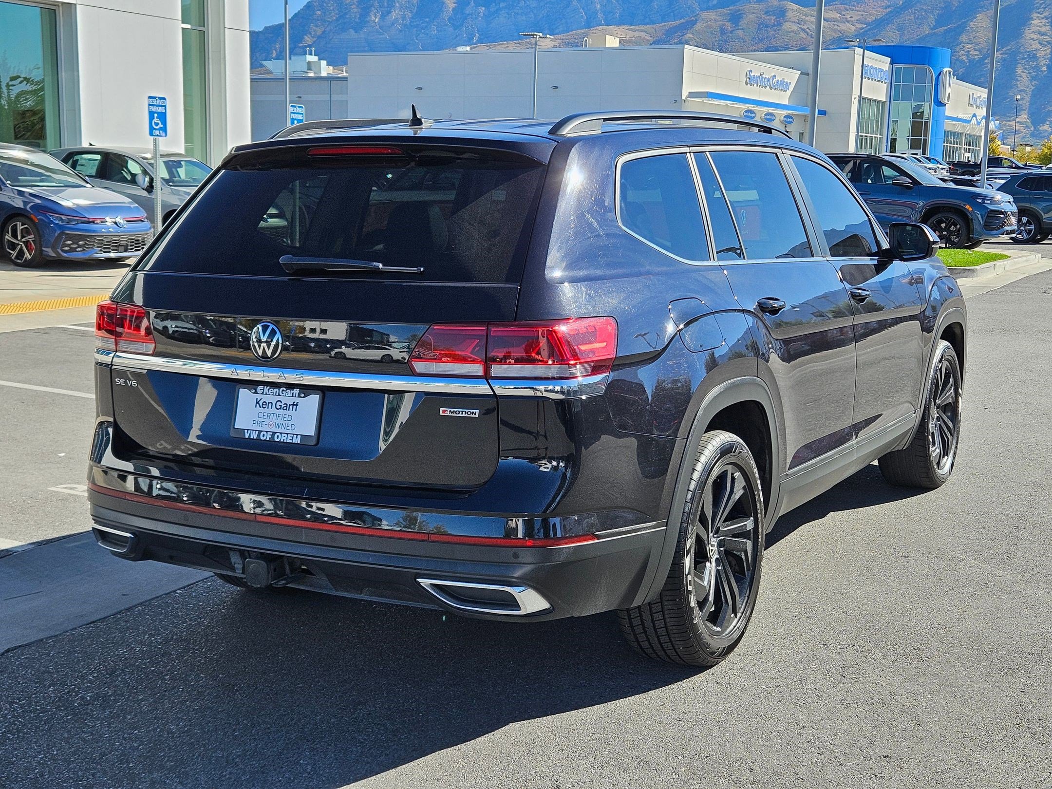 2022 Volkswagen Atlas V6 SE Technology photo 2