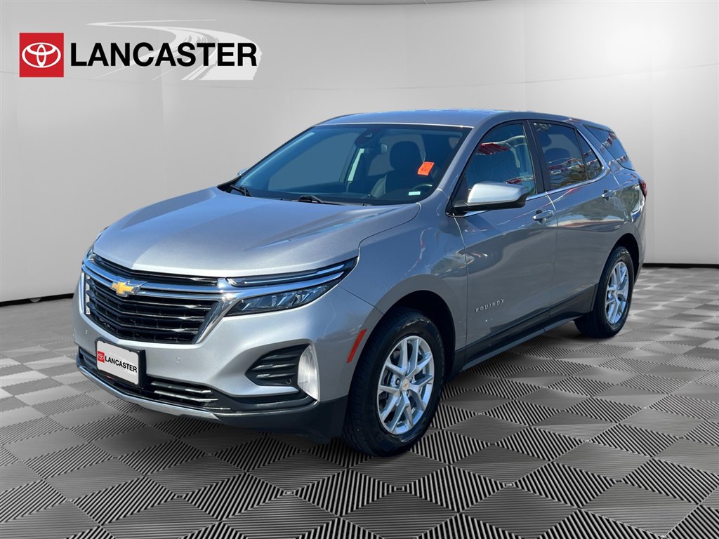 2024 Chevrolet Equinox LT photo 3