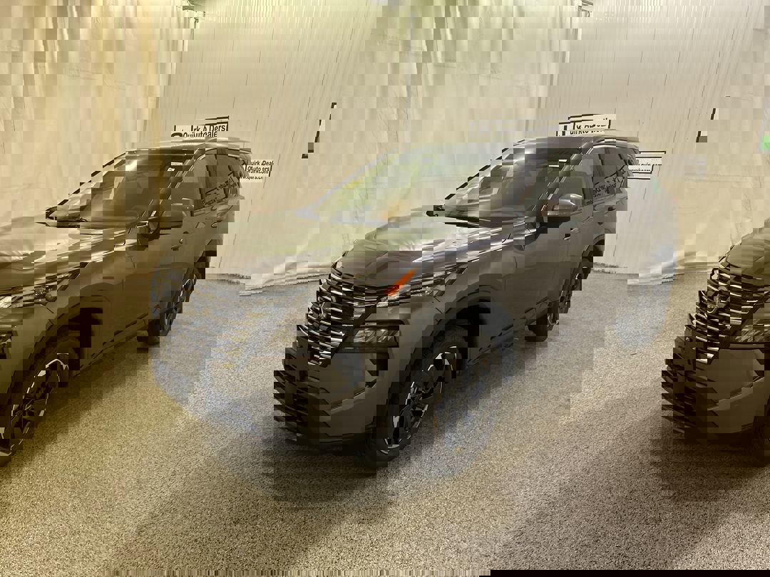 2026 Nissan Rogue SV photo 4