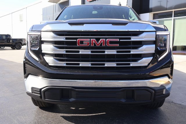 2025 Gmc Sierra 1500 SLE photo 2