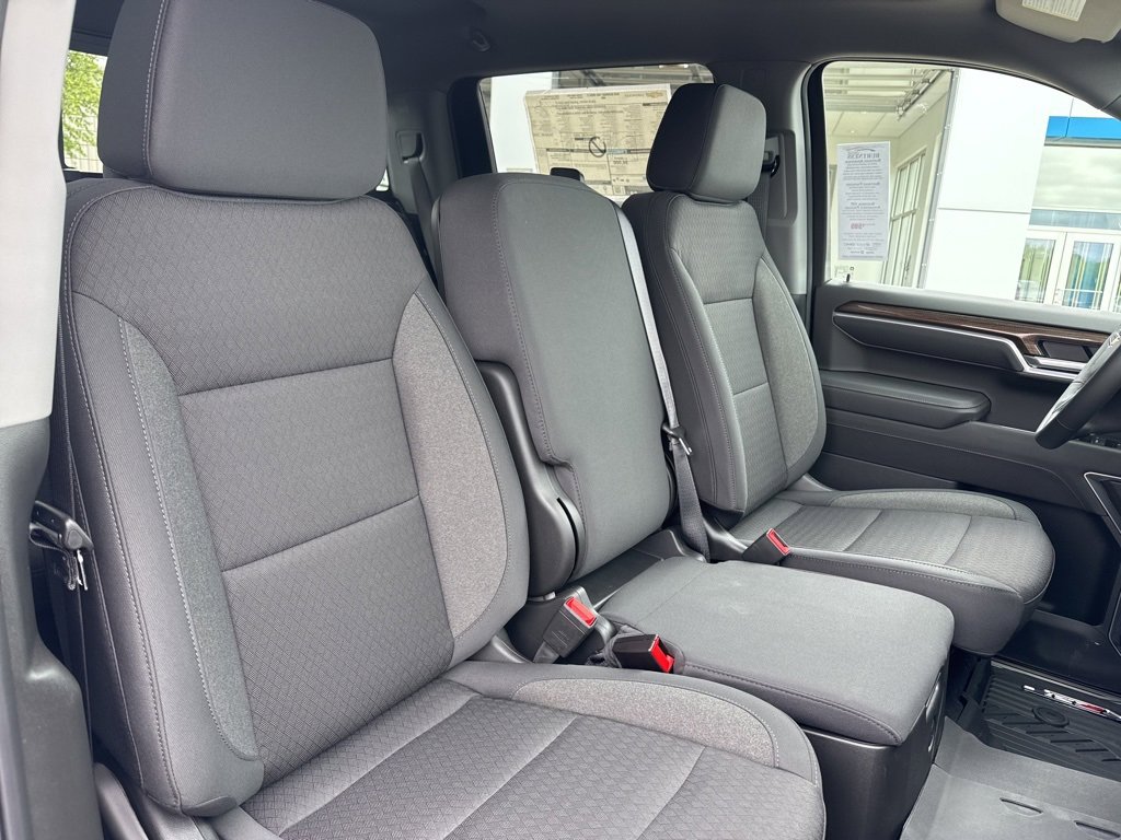 2026 Chevrolet Silverado 1500 LT photo 23