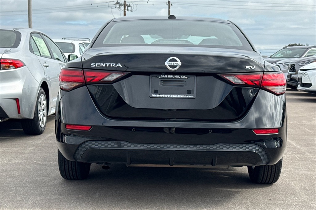 2022 Nissan Sentra SV photo 4