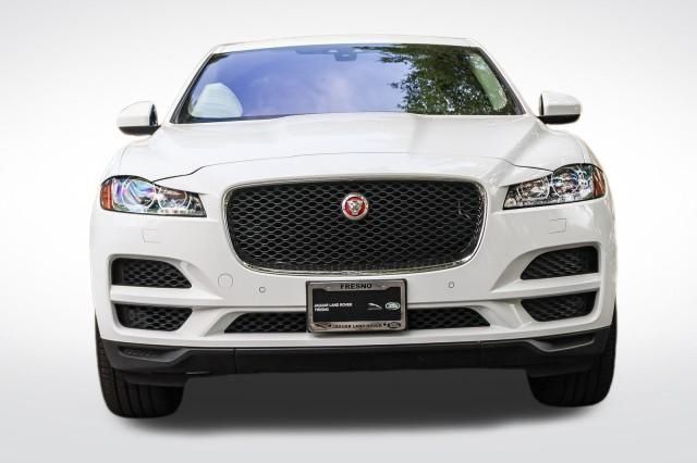 2020 Jaguar F-PACE Prestige photo 2