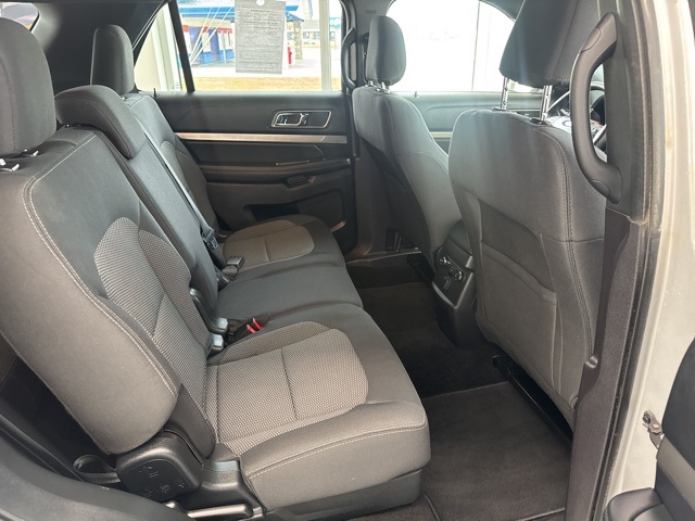 2019 Ford Explorer XLT photo 8