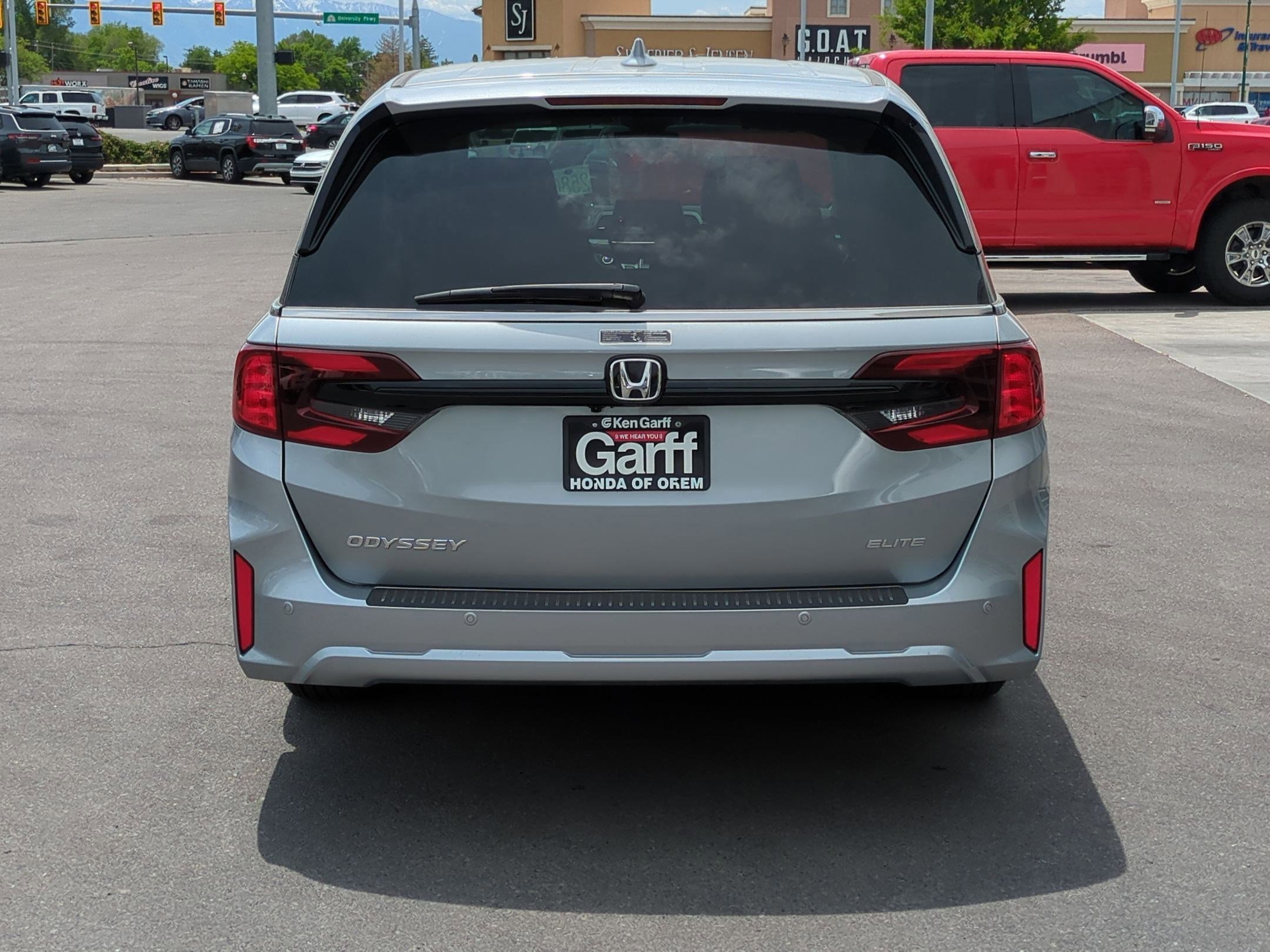 2026 Honda Odyssey Elite photo 3