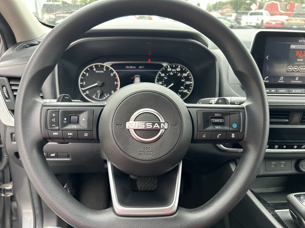 2024 Nissan Rogue SV photo 11