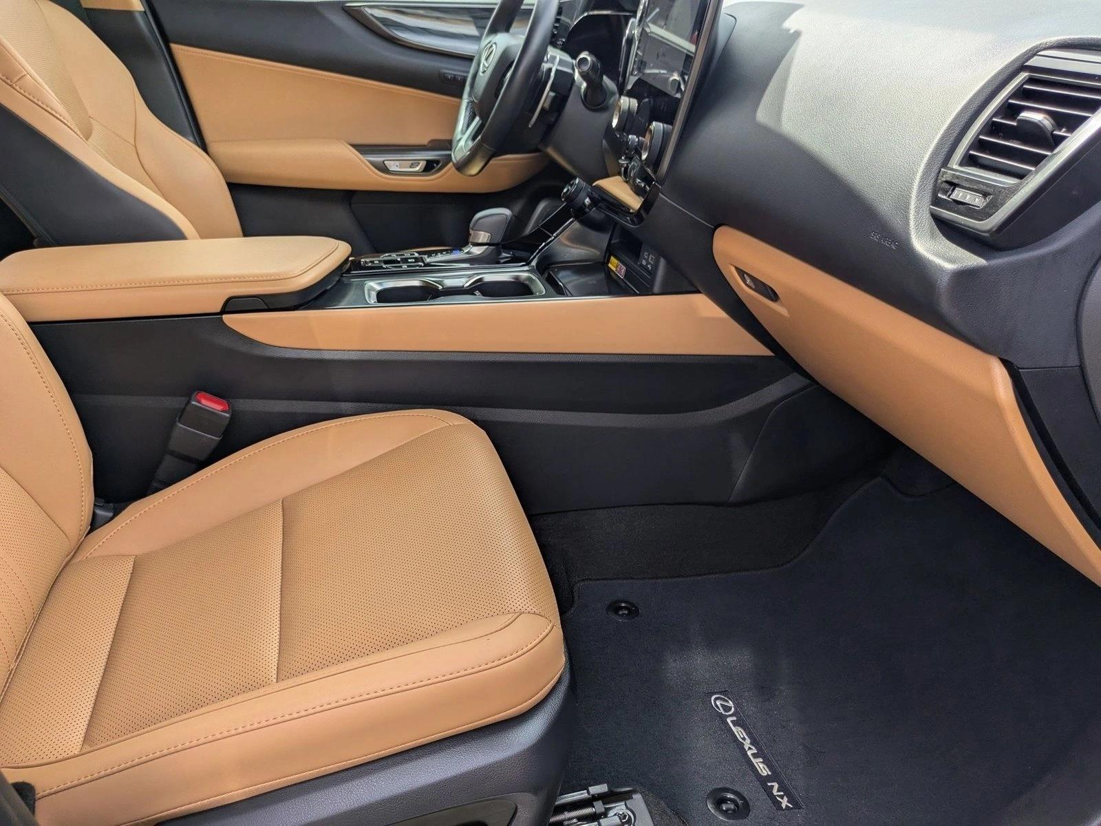 2024 Lexus NX 350h Premium AWD photo 19