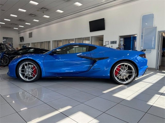 2025 Chevrolet Corvette Z06 2LZ photo 2