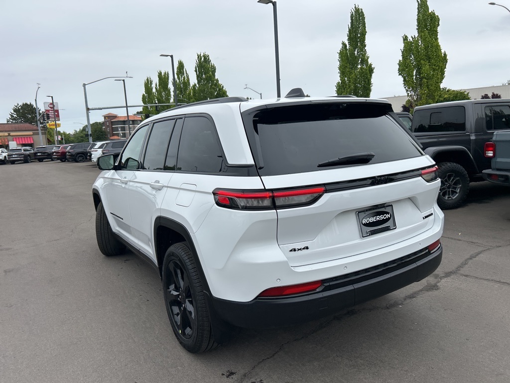 2025 Jeep Grand Cherokee Limited photo 5