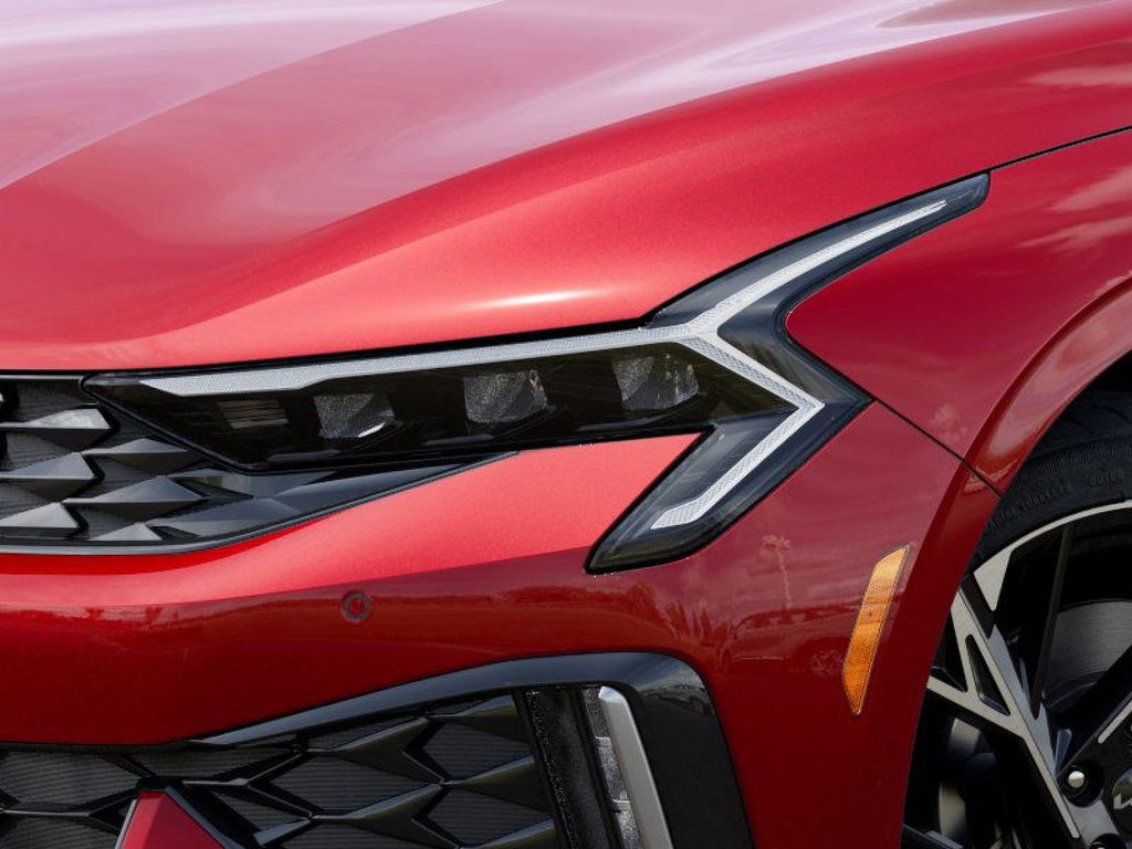 2025 Kia K5 GT-Line photo 10