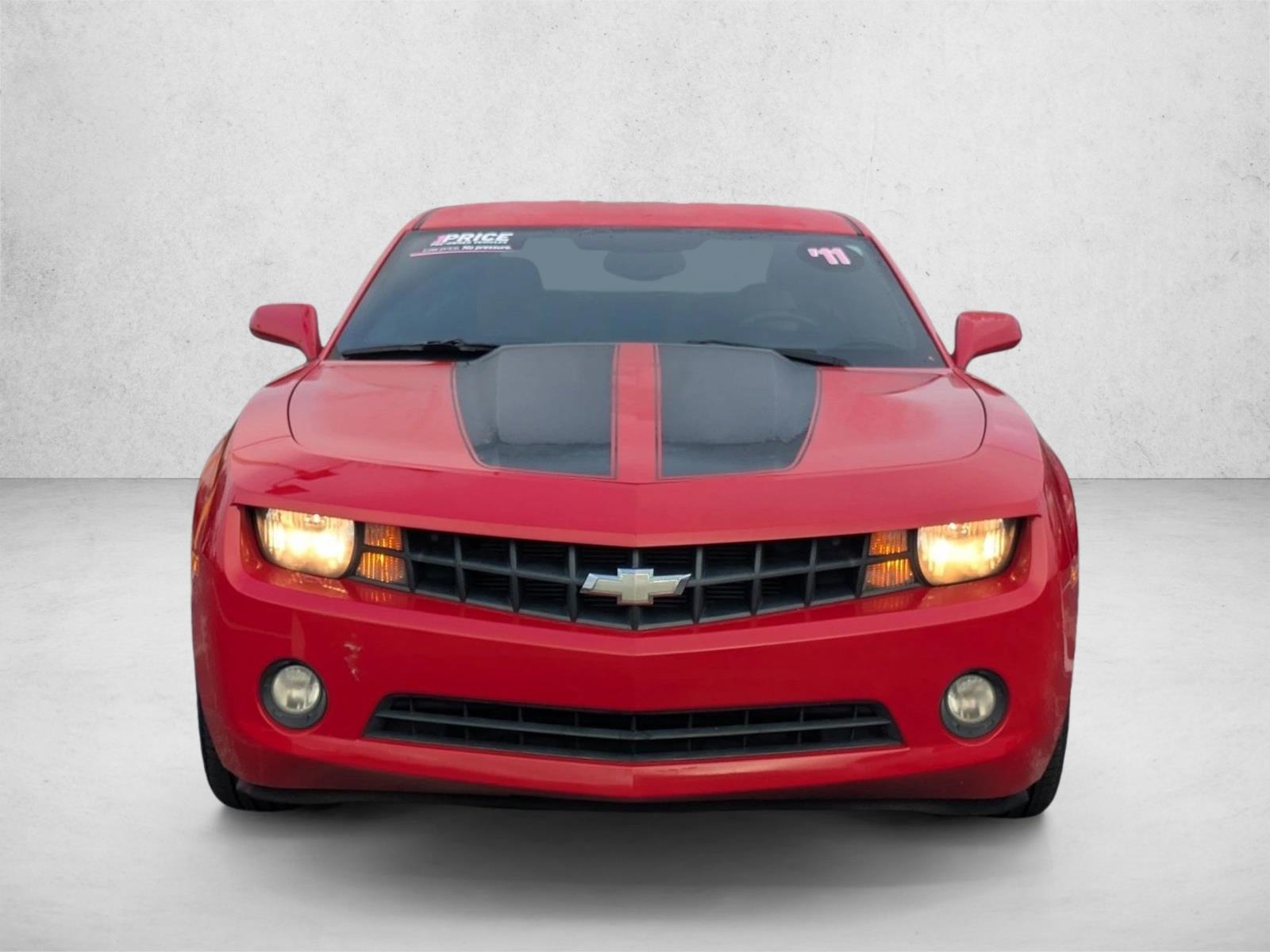 2011 Chevrolet Camaro 2LT photo 2