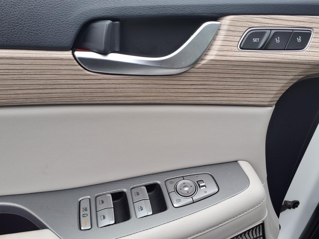 2021 Hyundai Palisade Limited photo 17
