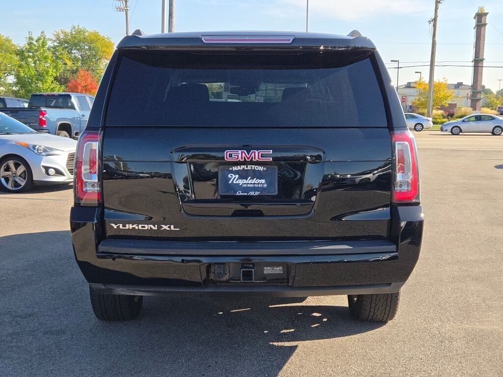 2017 Gmc Yukon XL SLE photo 10