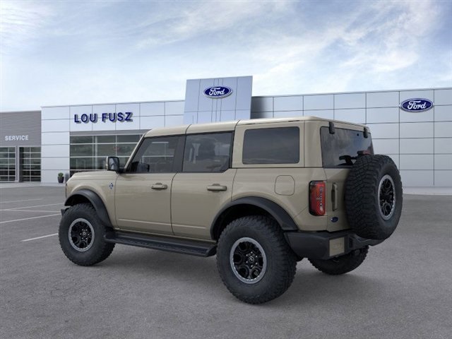 2025 Ford Bronco Outer Banks photo 4