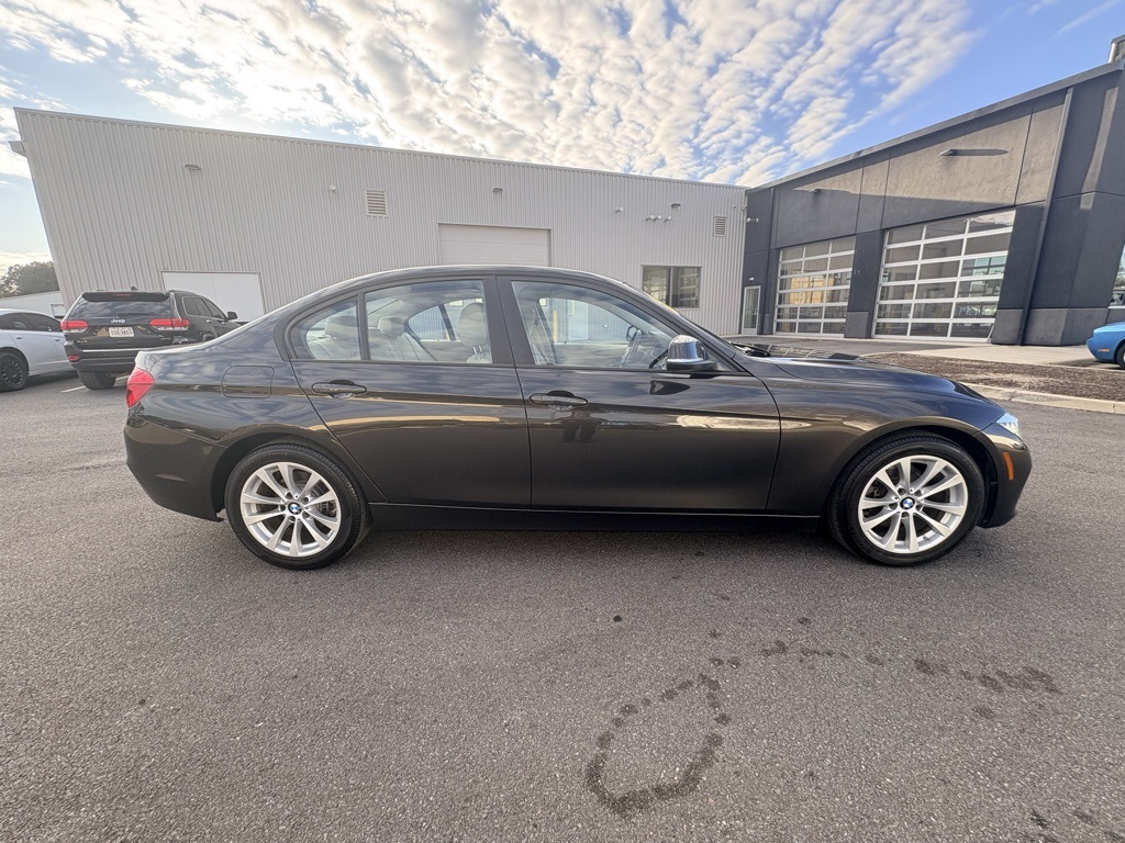 Used 2016 BMW 3 Series 320i with VIN WBA8A3C50GK688523 for sale in Franklin, VA