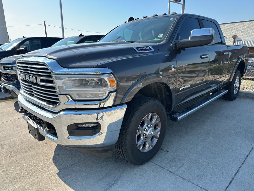2021 Ram 3500 Laramie photo 3