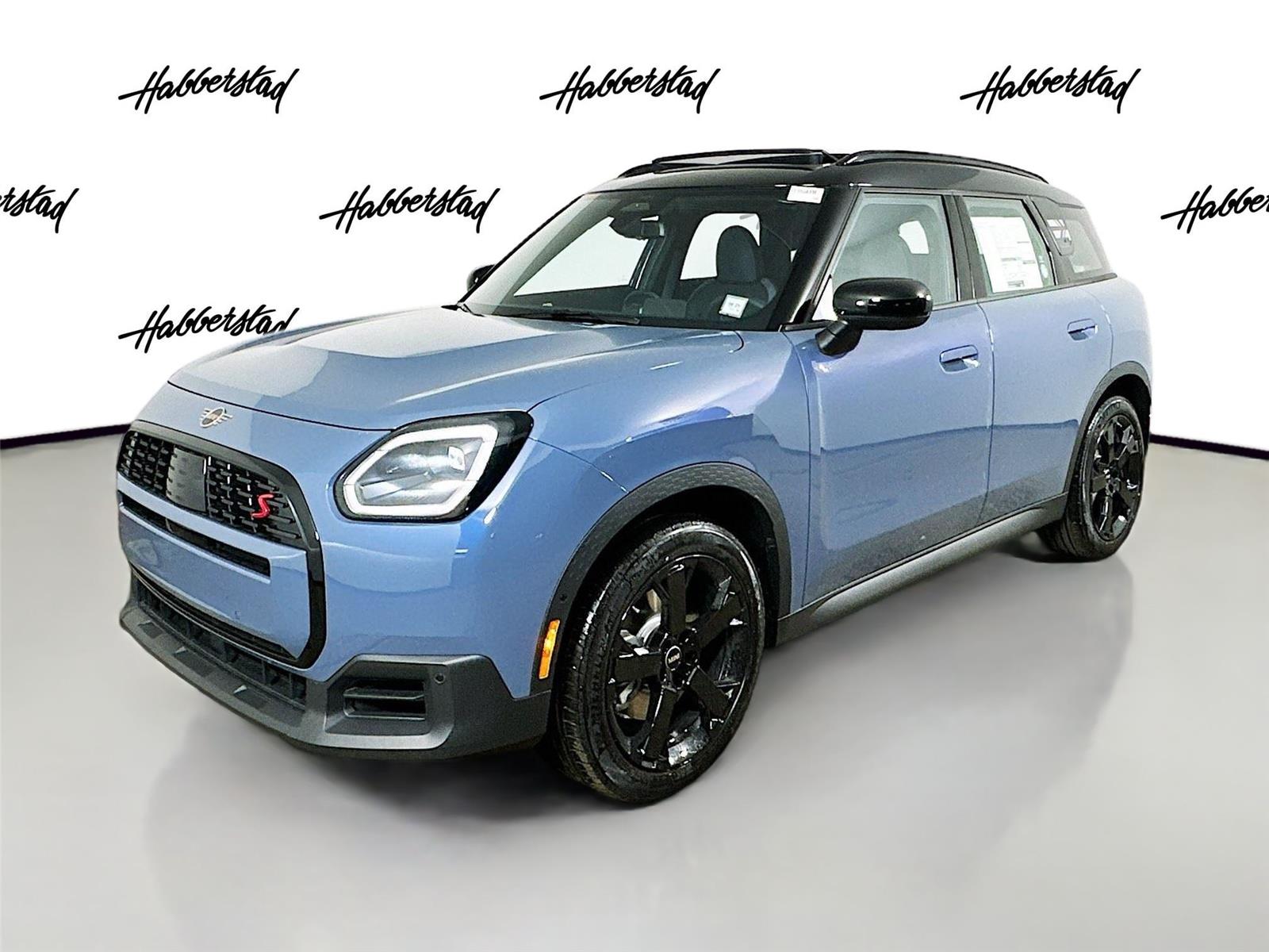 2025 MINI Countryman S's photo