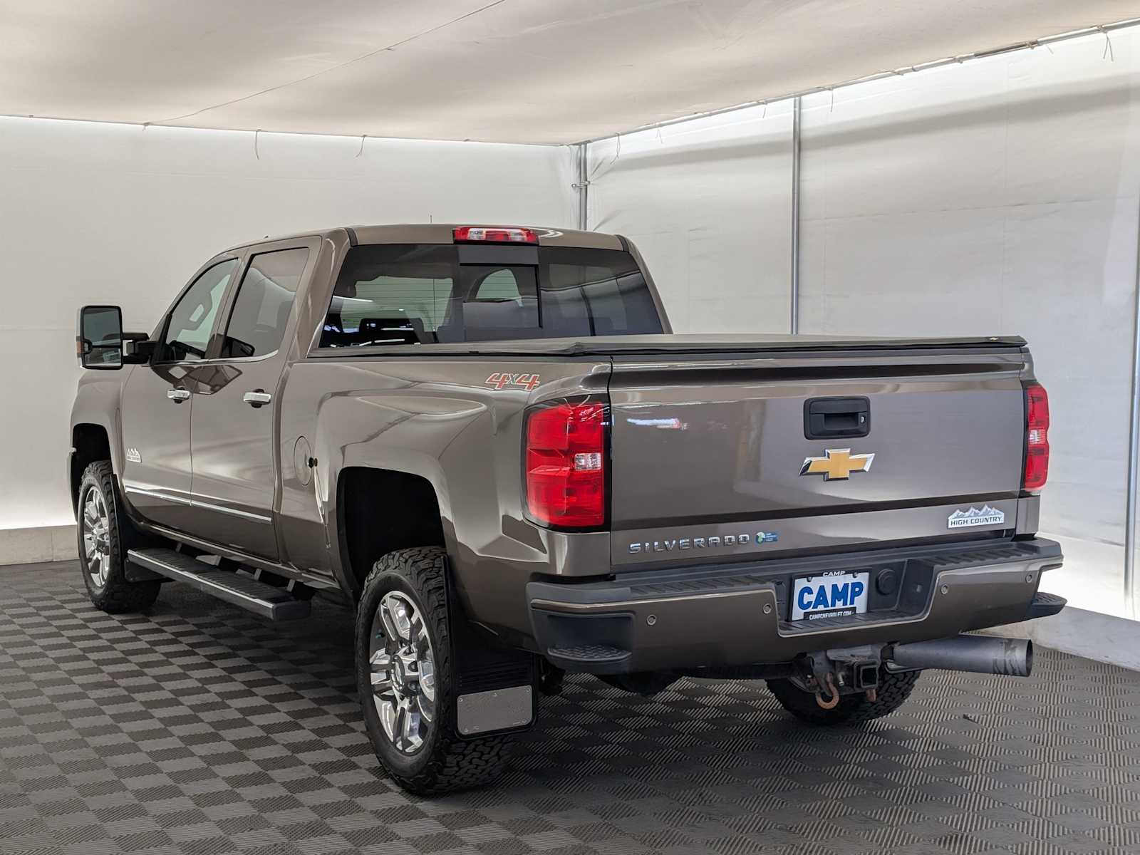 2015 Chevrolet Silverado 2500HD High Country photo 3