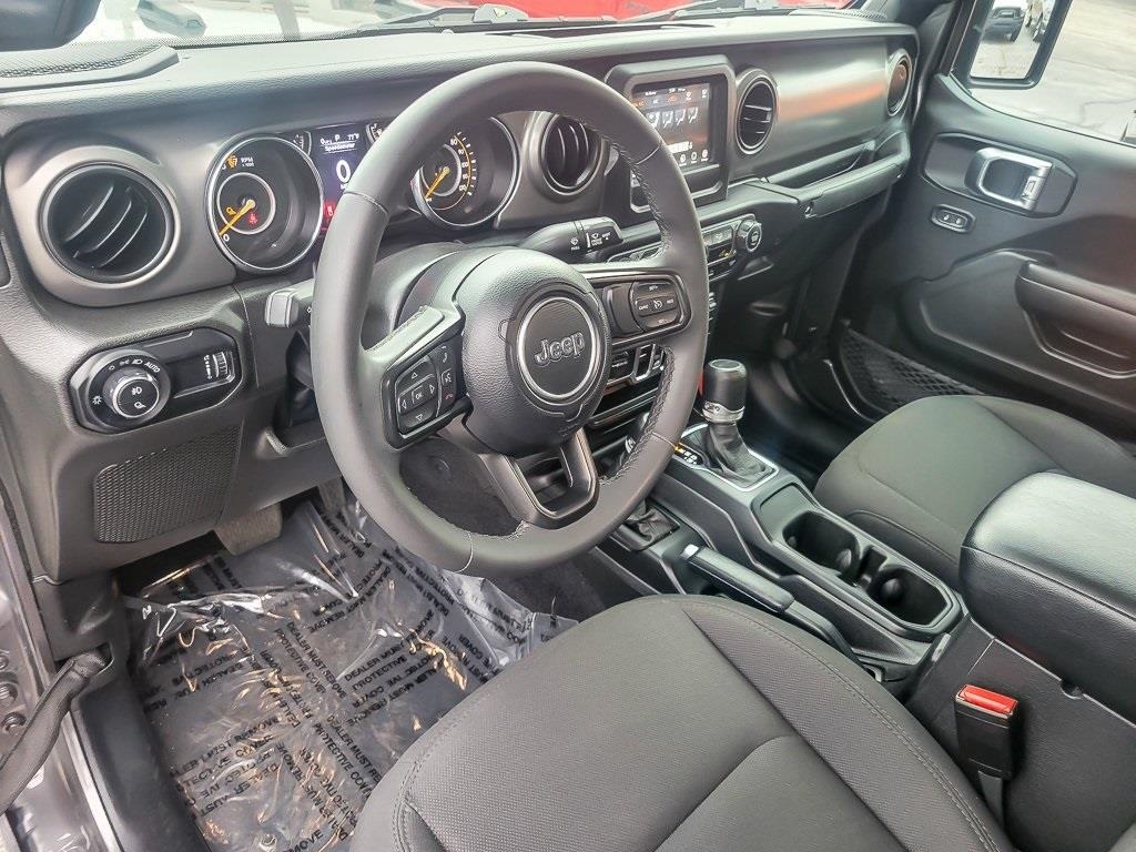 2023 Jeep Gladiator Sport photo 7