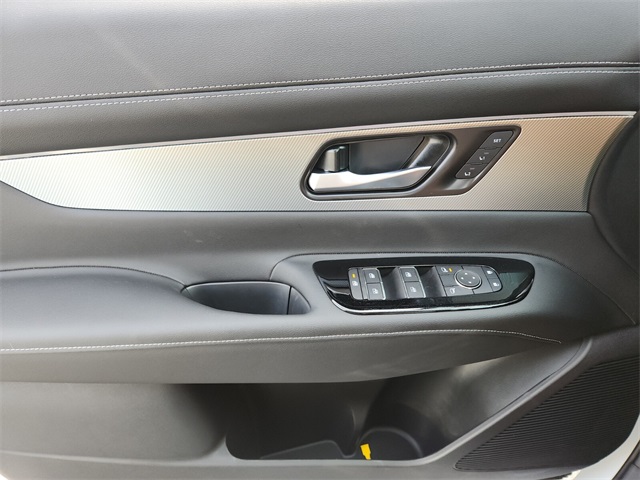 2025 Nissan Murano SL photo 17