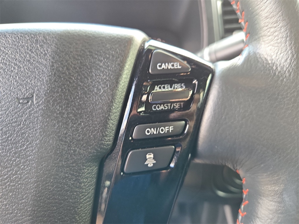 2023 Nissan Frontier PRO-X photo 17