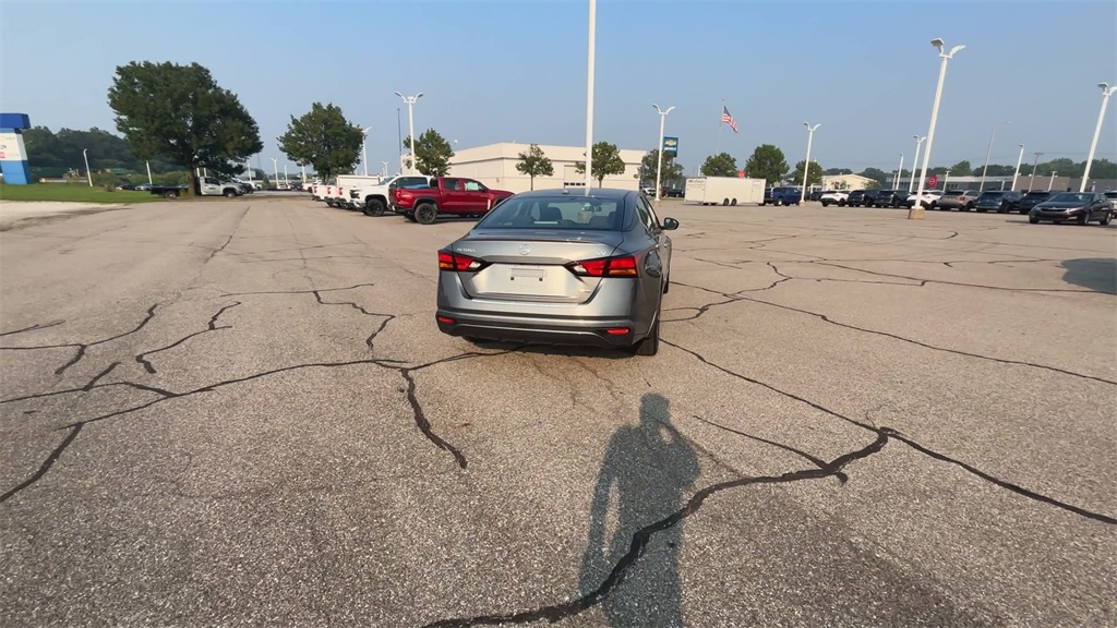 2022 Nissan Altima 2.5 SV photo 7