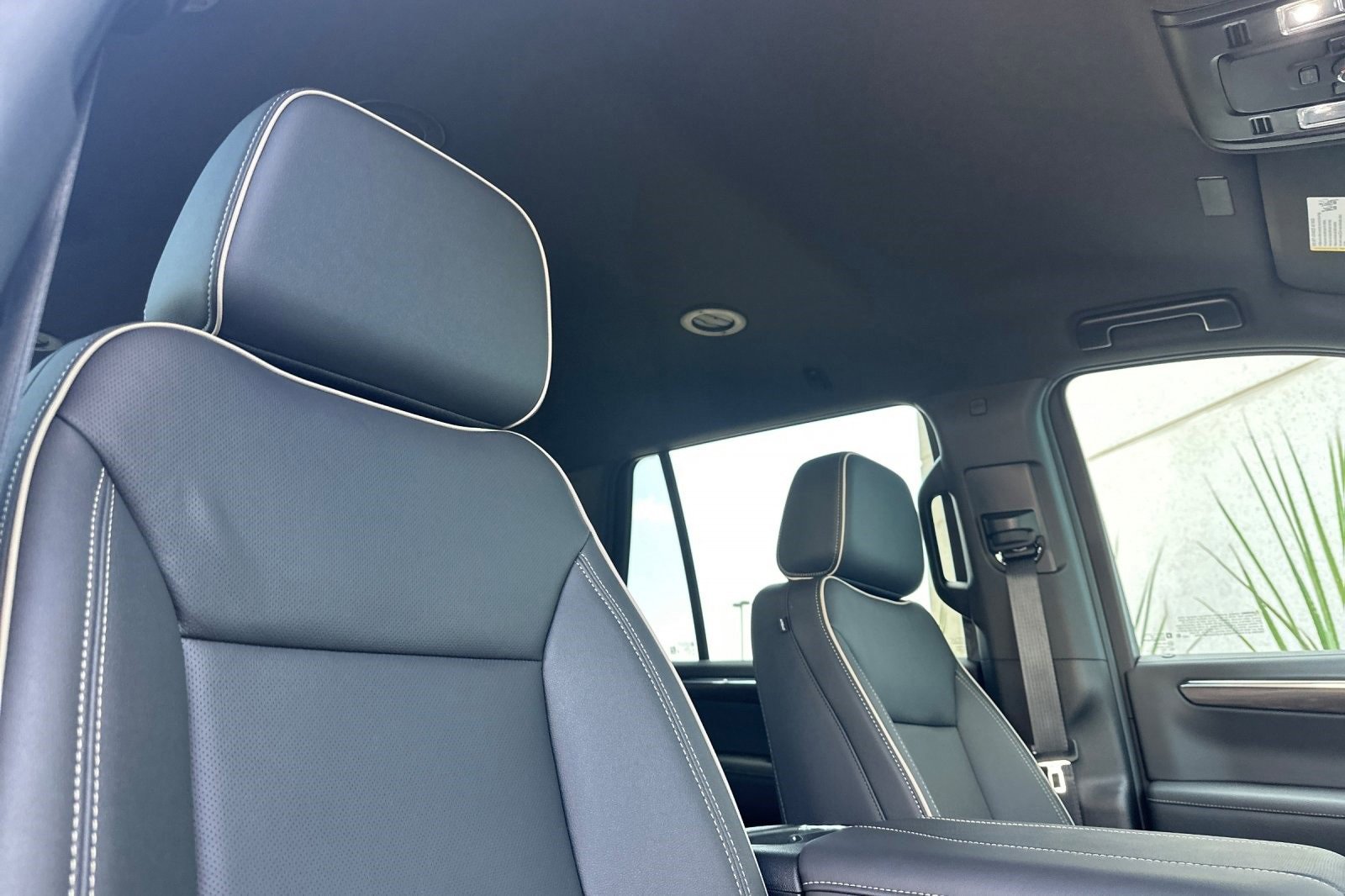 2025 Chevrolet Tahoe Premier photo 16
