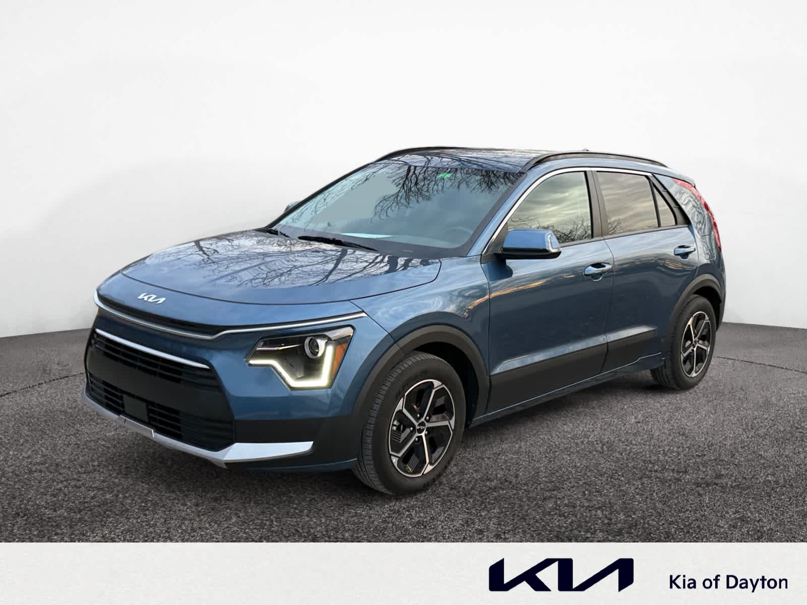 2023 Kia Niro EX's photo