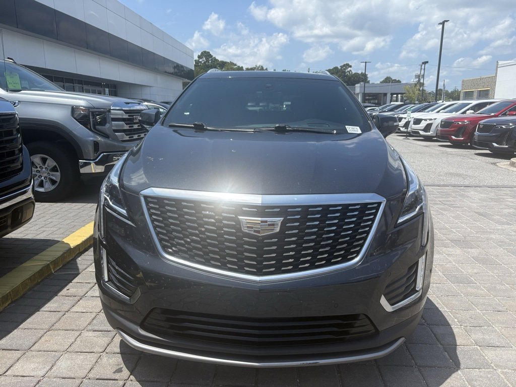 2021 Cadillac XT5 Premium Luxury photo 3