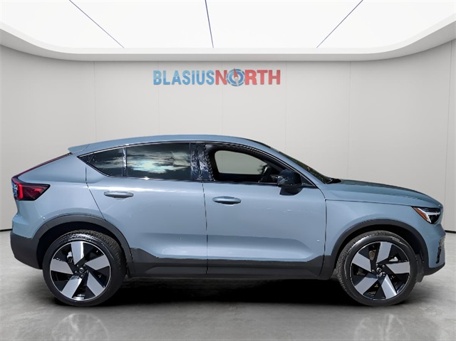 2023 Volvo C40 Recharge Ultimate photo 4