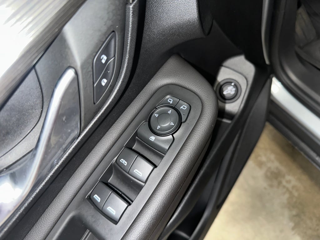 2023 Gmc Terrain SLE photo 4